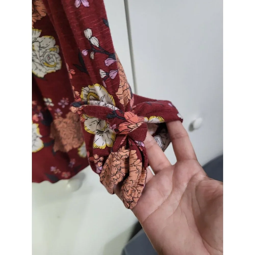 LOFT Outlet Women's Floral Top Shirt Knotted Sleeves Stretchy SZ LG - Picture 4 of 8